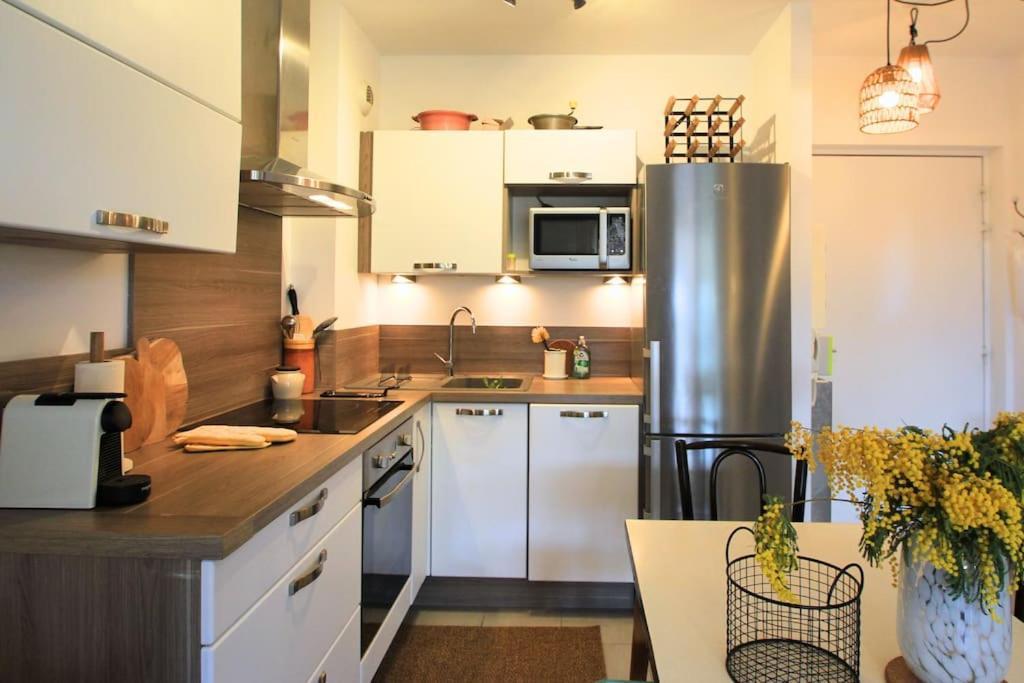 Cosy Appartement Entre Vignes Et Garrigue Avec Piscine Péret Buitenkant foto