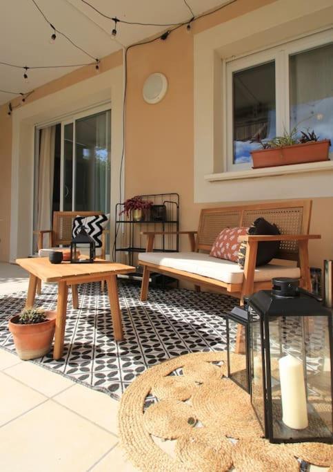 Cosy Appartement Entre Vignes Et Garrigue Avec Piscine Péret Buitenkant foto